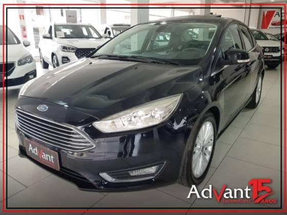 FORD FOCUS 2.0 TITANIUM FASTBACK 16V FLEX 4P POWERSHIFT